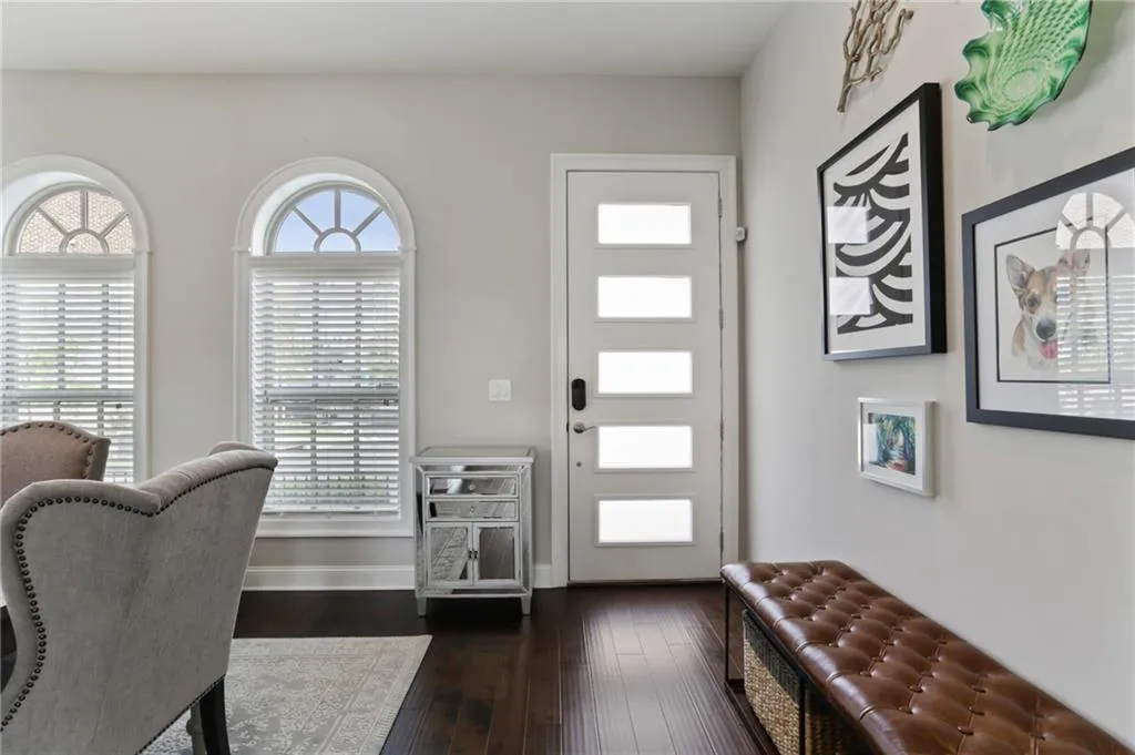 4214 Deming Circle, Sandy Springs, Georgia 30342, 3 Bedrooms Bedrooms, ,3 BathroomsBathrooms,Residential,Sold,4214 Deming Circle,6792553