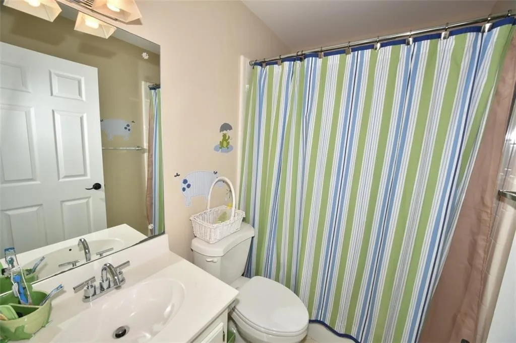 105 River North Drive, Sandy Springs, Georgia 30328, 4 Bedrooms Bedrooms, ,2 BathroomsBathrooms,Residential,Sold,105 River North Drive,5605753