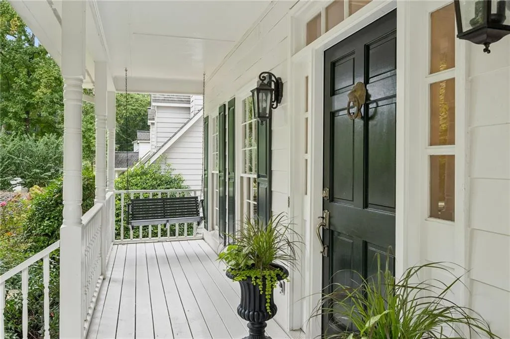 985 Seaboard Avenue Nw, Atlanta, Georgia 30318, 3 Bedrooms Bedrooms, ,2 BathroomsBathrooms,Residential,Sold,985 Seaboard Avenue Nw,7653256