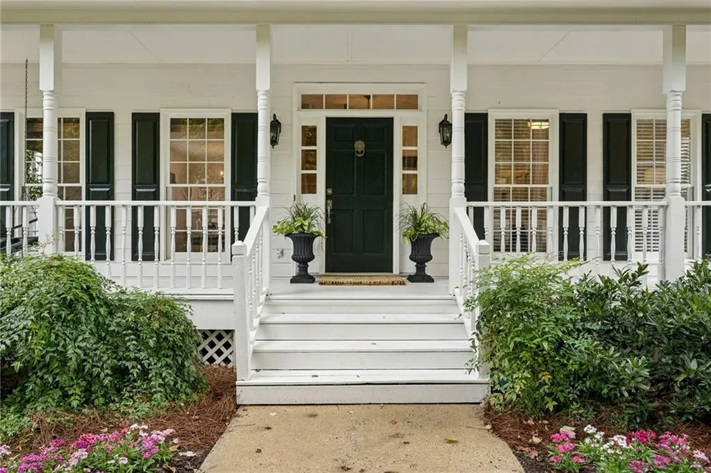 985 Seaboard Avenue Nw, Atlanta, Georgia 30318, 3 Bedrooms Bedrooms, ,2 BathroomsBathrooms,Residential,For Sale,985 Seaboard Avenue Nw,7653256