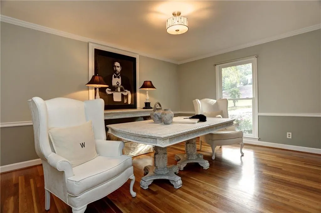 6130 River Shore Parkway, Sandy Springs, Georgia 30328, 5 Bedrooms Bedrooms, ,4 BathroomsBathrooms,Residential,Sold,6130 River Shore Parkway,5961436