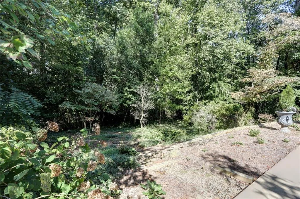 6130 River Shore Parkway, Sandy Springs, Georgia 30328, 5 Bedrooms Bedrooms, ,4 BathroomsBathrooms,Residential,Sold,6130 River Shore Parkway,5961436