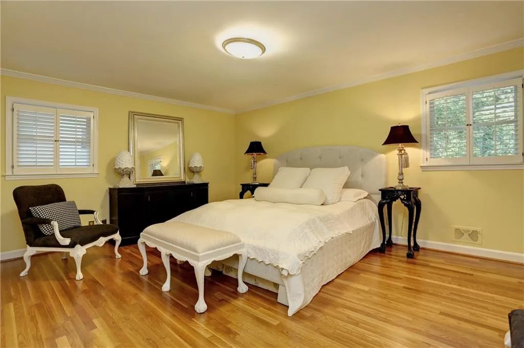 6130 River Shore Parkway, Sandy Springs, Georgia 30328, 5 Bedrooms Bedrooms, ,4 BathroomsBathrooms,Residential,Sold,6130 River Shore Parkway,5961436