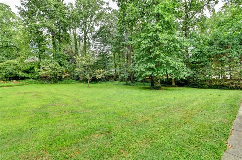 1240 Spalding Drive, Sandy Springs, Georgia 30350, 3 Bedrooms Bedrooms, ,3 BathroomsBathrooms,Residential,Sold,1240 Spalding Drive,7252032