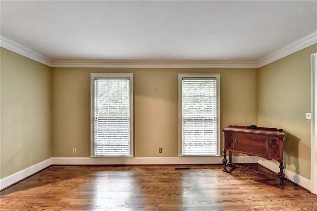 1240 Spalding Drive, Sandy Springs, Georgia 30350, 3 Bedrooms Bedrooms, ,3 BathroomsBathrooms,Residential,Sold,1240 Spalding Drive,7252032