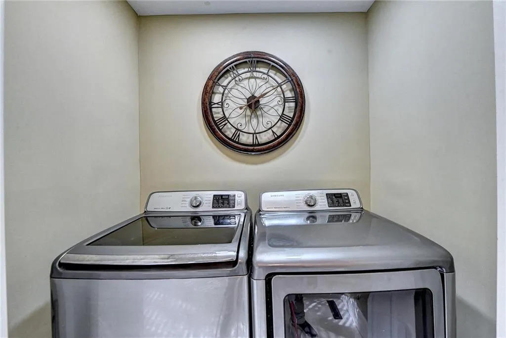 1240 Spalding Drive, Sandy Springs, Georgia 30350, 3 Bedrooms Bedrooms, ,3 BathroomsBathrooms,Residential,Sold,1240 Spalding Drive,7252032