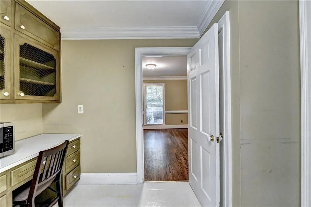 1240 Spalding Drive, Sandy Springs, Georgia 30350, 3 Bedrooms Bedrooms, ,3 BathroomsBathrooms,Residential,Sold,1240 Spalding Drive,7252032
