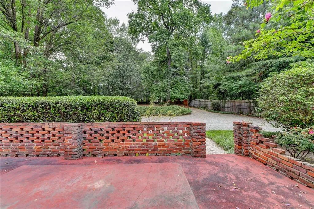 1240 Spalding Drive, Sandy Springs, Georgia 30350, 3 Bedrooms Bedrooms, ,3 BathroomsBathrooms,Residential,Sold,1240 Spalding Drive,7252032