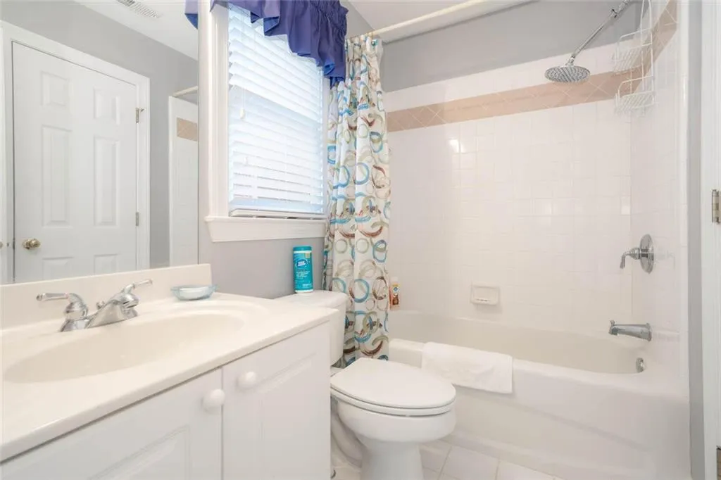 6390 Glen Oaks Lane, Atlanta, Georgia 30328, 4 Bedrooms Bedrooms, ,4 BathroomsBathrooms,Residential,Sold,6390 Glen Oaks Lane,7223013
