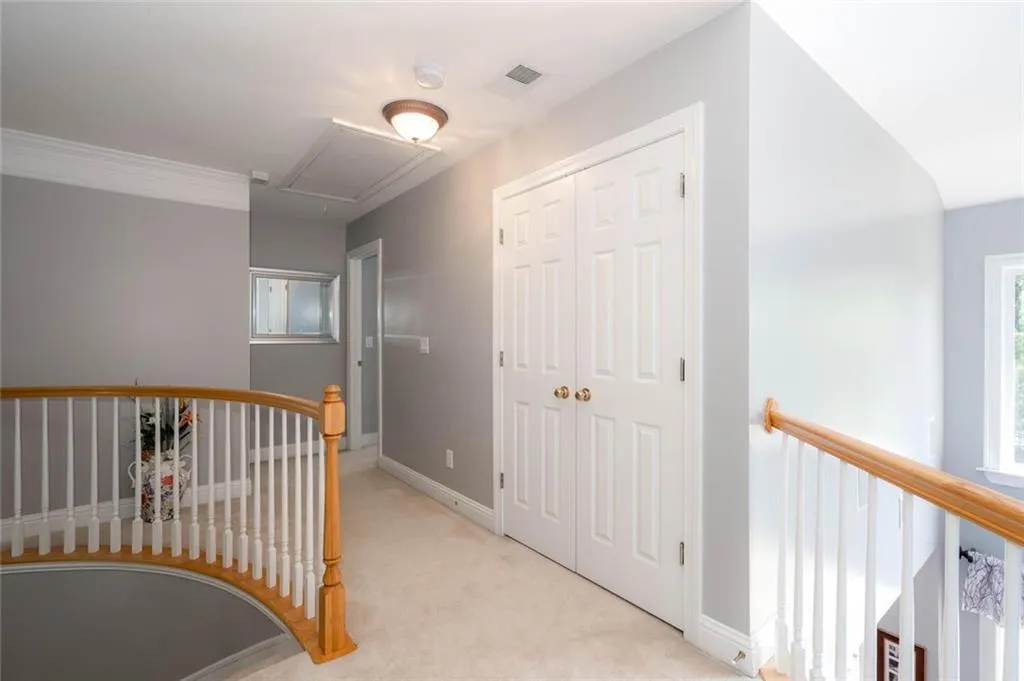 6390 Glen Oaks Lane, Atlanta, Georgia 30328, 4 Bedrooms Bedrooms, ,4 BathroomsBathrooms,Residential,Sold,6390 Glen Oaks Lane,7223013