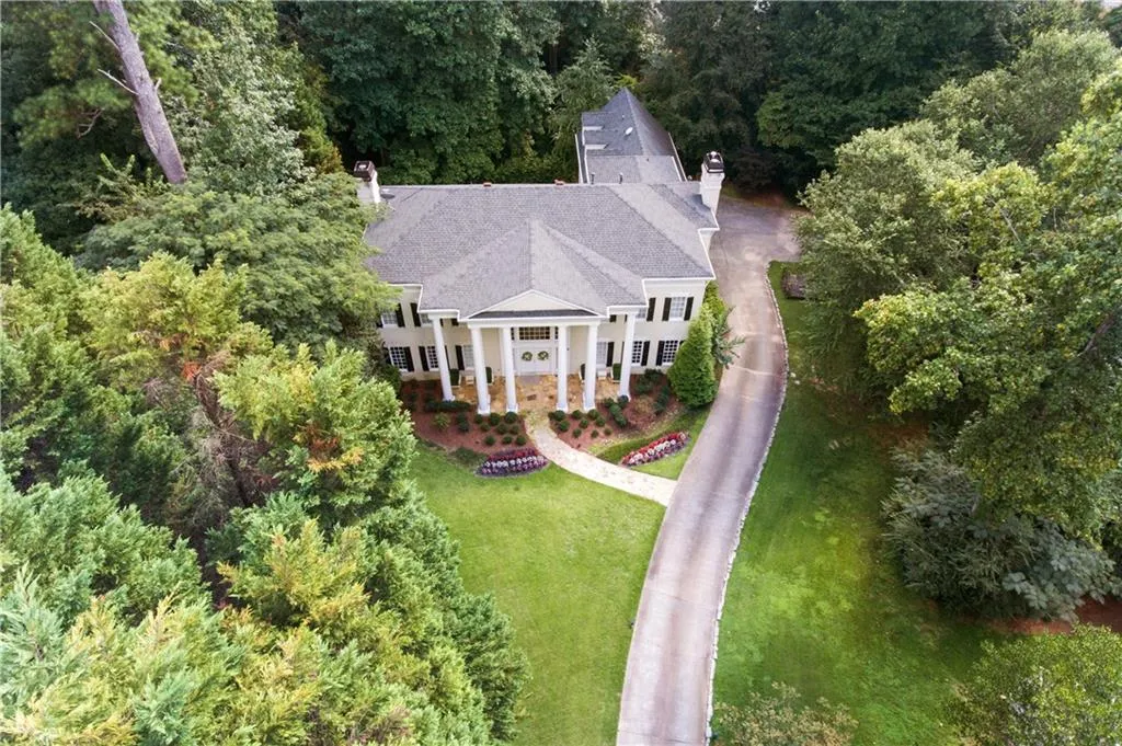 650 Mount Paran Road, Atlanta, Georgia 30327, 5 Bedrooms Bedrooms, ,5 BathroomsBathrooms,Residential,Sold,650 Mount Paran Road,5969312