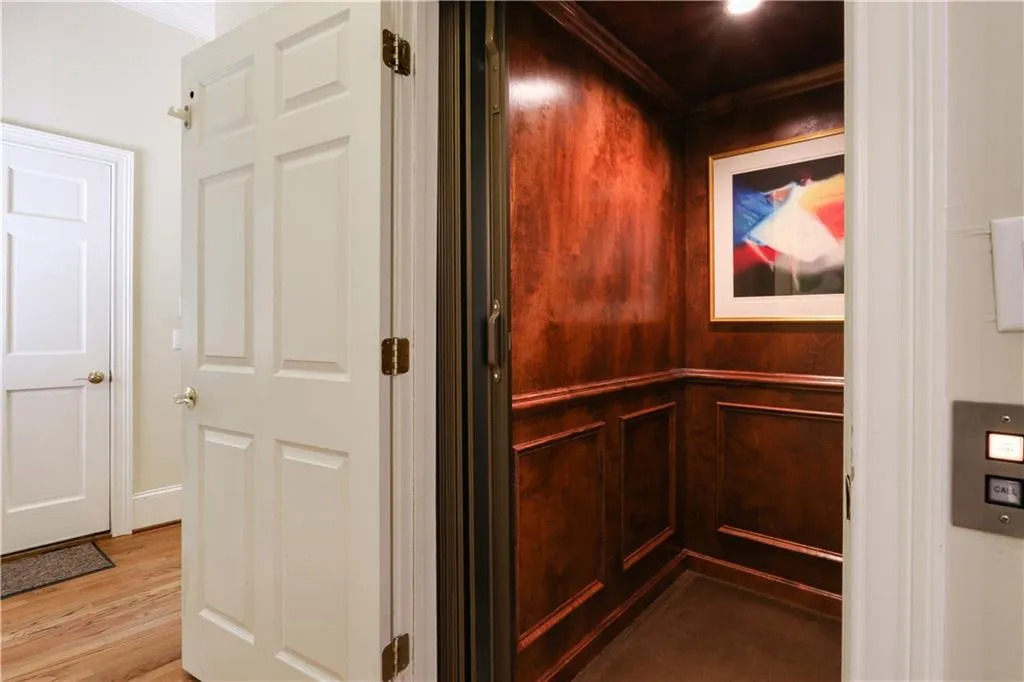 650 Mount Paran Road, Atlanta, Georgia 30327, 5 Bedrooms Bedrooms, ,5 BathroomsBathrooms,Residential,Sold,650 Mount Paran Road,5969312