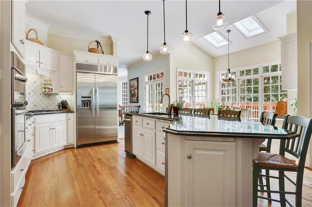 650 Mount Paran Road, Atlanta, Georgia 30327, 5 Bedrooms Bedrooms, ,5 BathroomsBathrooms,Residential,Sold,650 Mount Paran Road,5969312