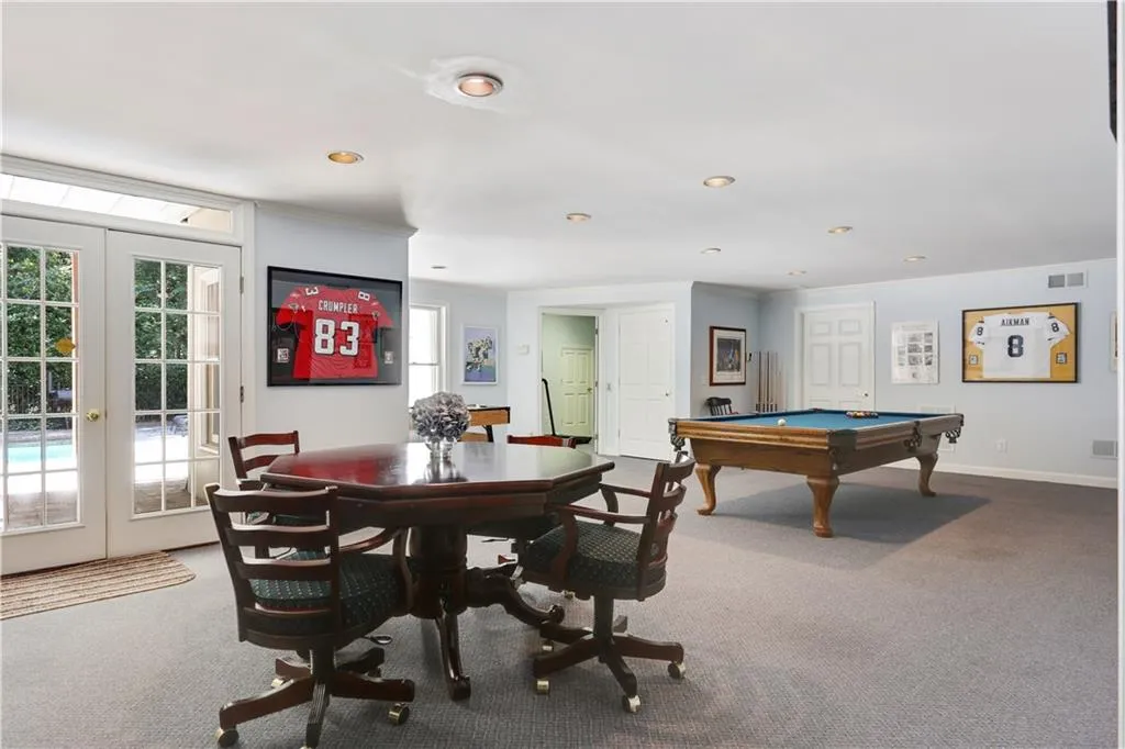 650 Mount Paran Road, Atlanta, Georgia 30327, 5 Bedrooms Bedrooms, ,5 BathroomsBathrooms,Residential,Sold,650 Mount Paran Road,5969312