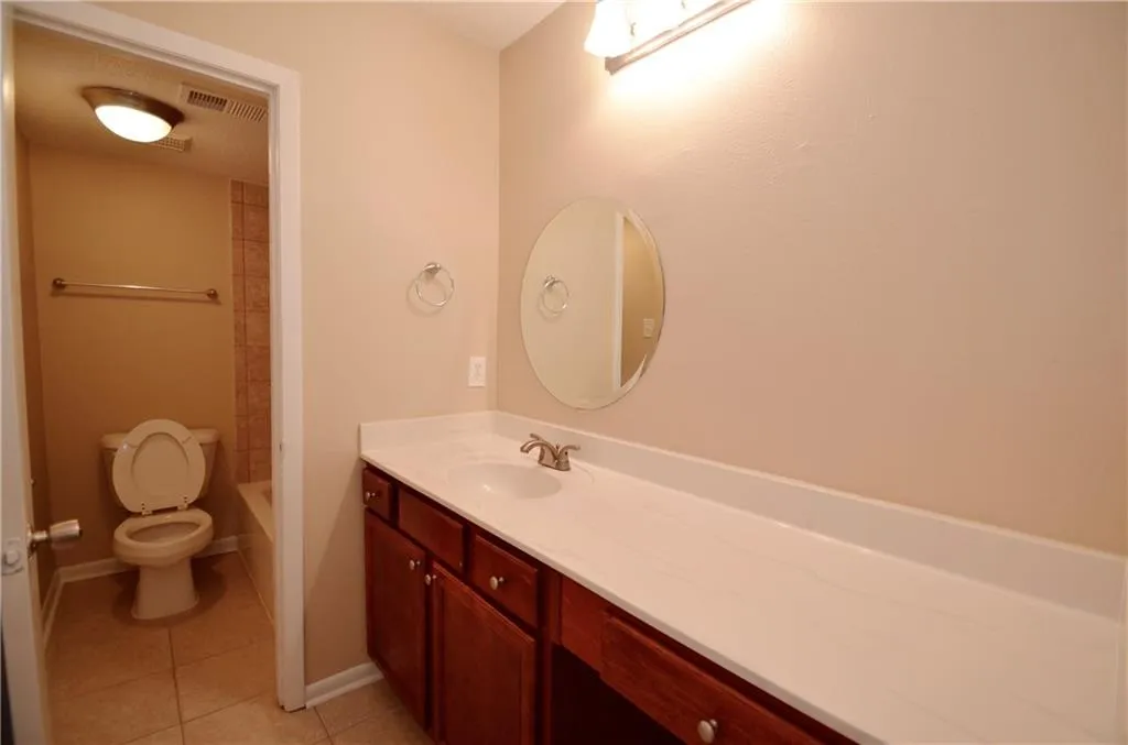 5095 Roswell Road Unit 304, Atlanta, Georgia 30342, 2 Bedrooms Bedrooms, ,2 BathroomsBathrooms,Residential,Sold,5095 Roswell Road Unit 304,6009021