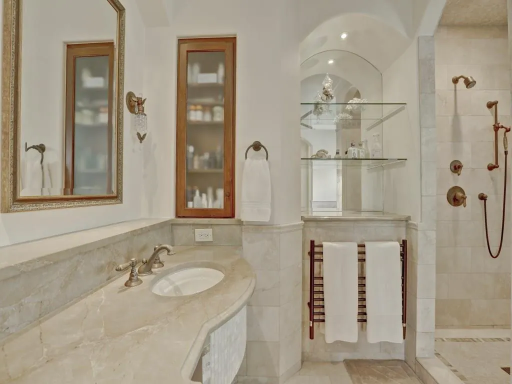 9190 Huntcliff Trace, Sandy Springs, Georgia 30350, 4 Bedrooms Bedrooms, ,3 BathroomsBathrooms,Residential,Sold,9190 Huntcliff Trace,5810722