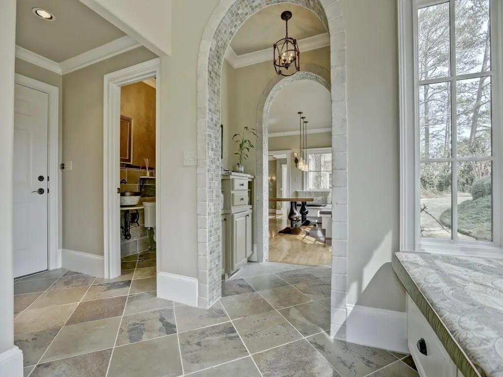 9190 Huntcliff Trace, Sandy Springs, Georgia 30350, 4 Bedrooms Bedrooms, ,3 BathroomsBathrooms,Residential,Sold,9190 Huntcliff Trace,5810722