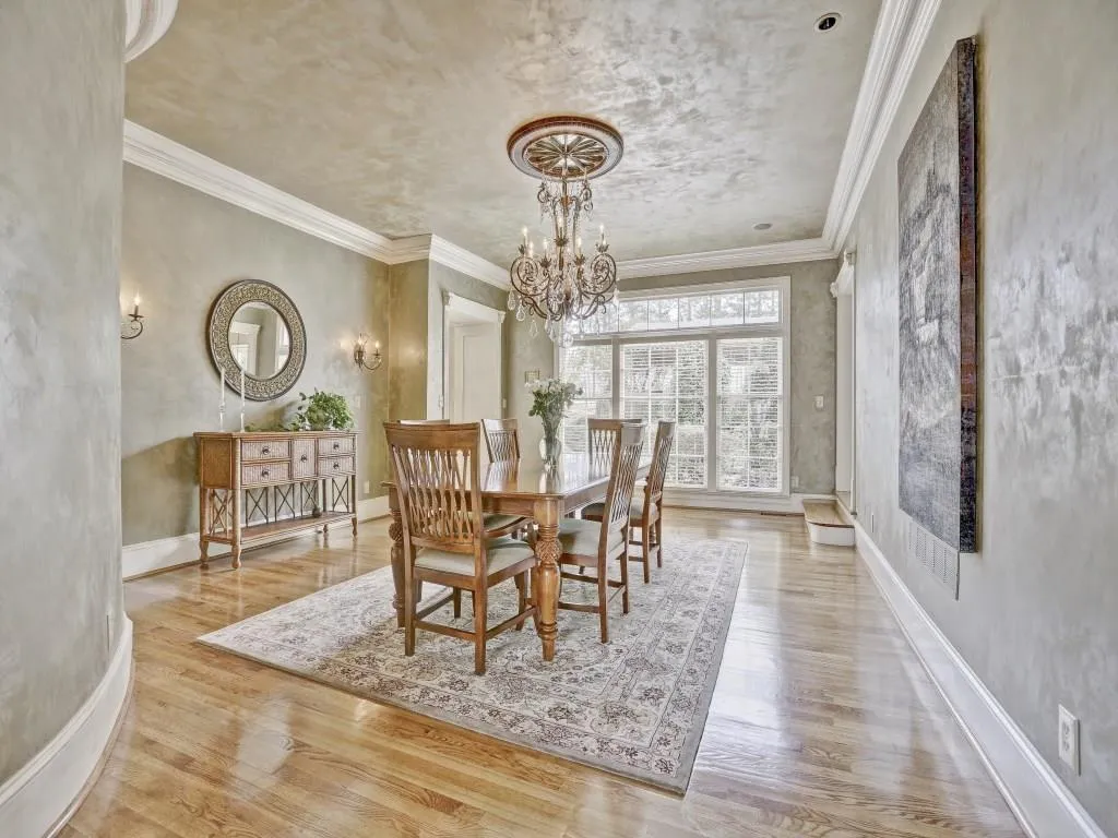 9190 Huntcliff Trace, Sandy Springs, Georgia 30350, 4 Bedrooms Bedrooms, ,3 BathroomsBathrooms,Residential,Sold,9190 Huntcliff Trace,5810722