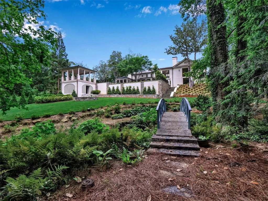 3625 Tuxedo Road Nw, Atlanta, Georgia 30305, 6 Bedrooms Bedrooms, ,7 BathroomsBathrooms,Residential,For Sale,3625 Tuxedo Road Nw,7577029