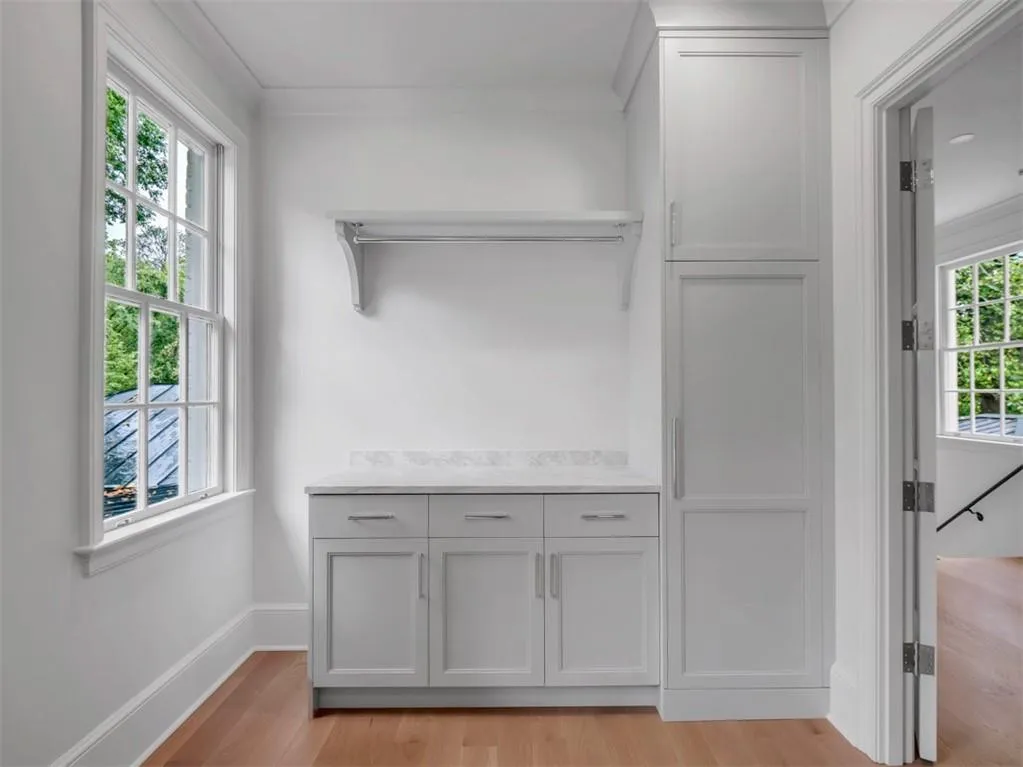 3625 Tuxedo Road Nw, Atlanta, Georgia 30305, 6 Bedrooms Bedrooms, ,7 BathroomsBathrooms,Residential,For Sale,3625 Tuxedo Road Nw,7577029
