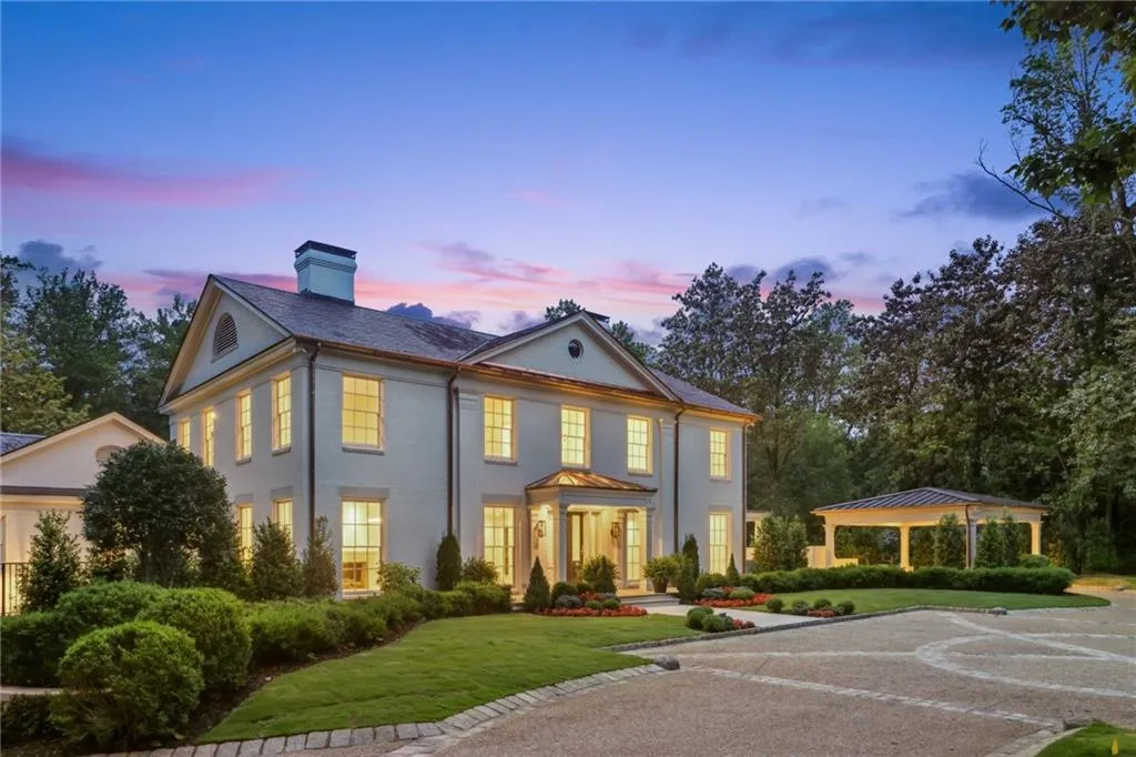3625 Tuxedo Road Nw, Atlanta, Georgia 30305, 6 Bedrooms Bedrooms, ,7 BathroomsBathrooms,Residential,For Sale,3625 Tuxedo Road Nw,7577029