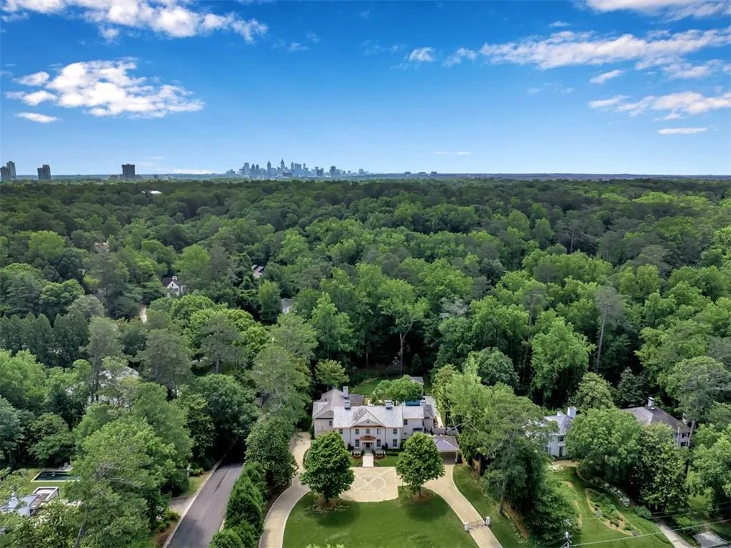 3625 Tuxedo Road Nw, Atlanta, Georgia 30305, 6 Bedrooms Bedrooms, ,7 BathroomsBathrooms,Residential,For Sale,3625 Tuxedo Road Nw,7577029