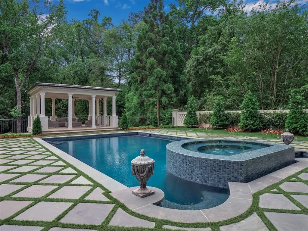 3625 Tuxedo Road Nw, Atlanta, Georgia 30305, 6 Bedrooms Bedrooms, ,7 BathroomsBathrooms,Residential,For Sale,3625 Tuxedo Road Nw,7577029