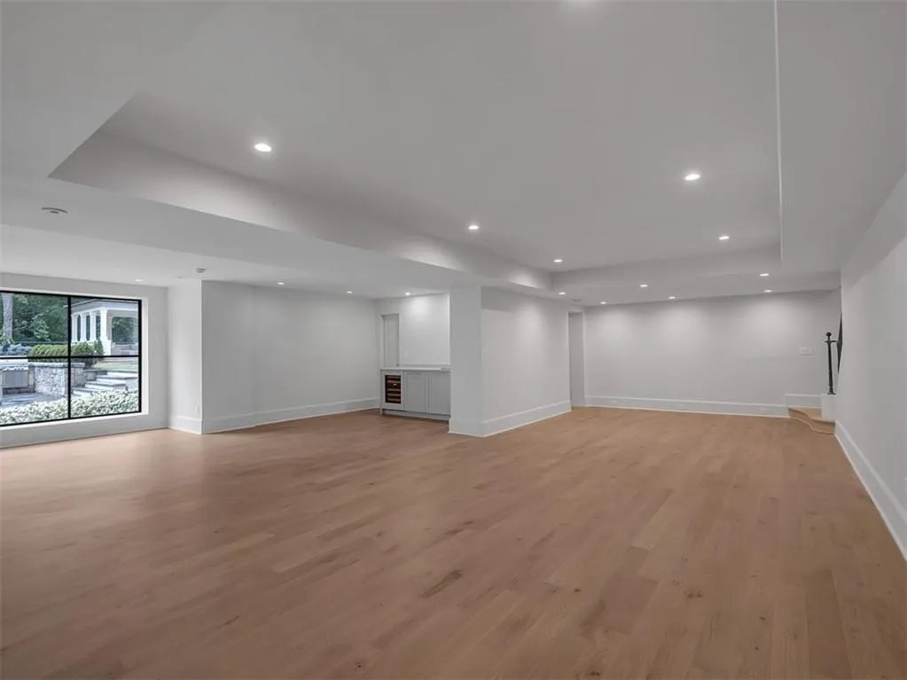 3625 Tuxedo Road Nw, Atlanta, Georgia 30305, 6 Bedrooms Bedrooms, ,7 BathroomsBathrooms,Residential,For Sale,3625 Tuxedo Road Nw,7577029
