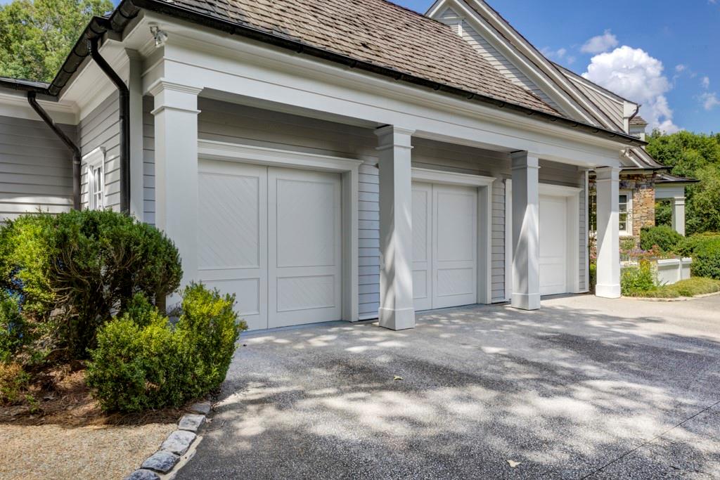 4700 Woodvale Drive, Sandy Springs, Georgia 30327, 5 Bedrooms Bedrooms, ,5 BathroomsBathrooms,Residential,Sold,4700 Woodvale Drive,7243711