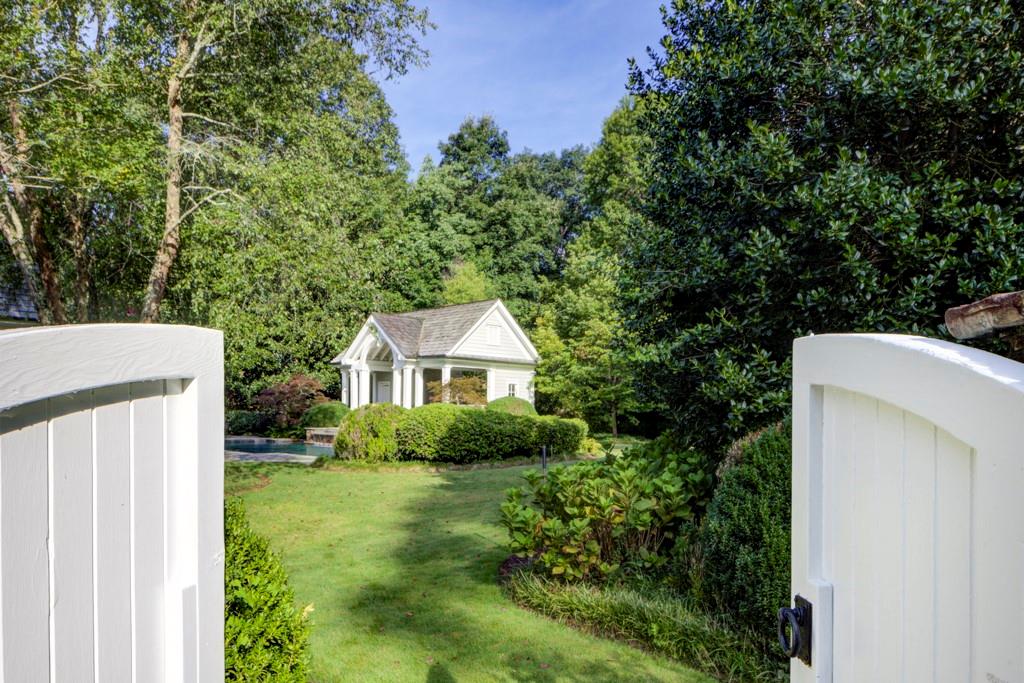 4700 Woodvale Drive, Sandy Springs, Georgia 30327, 5 Bedrooms Bedrooms, ,5 BathroomsBathrooms,Residential,Sold,4700 Woodvale Drive,7243711