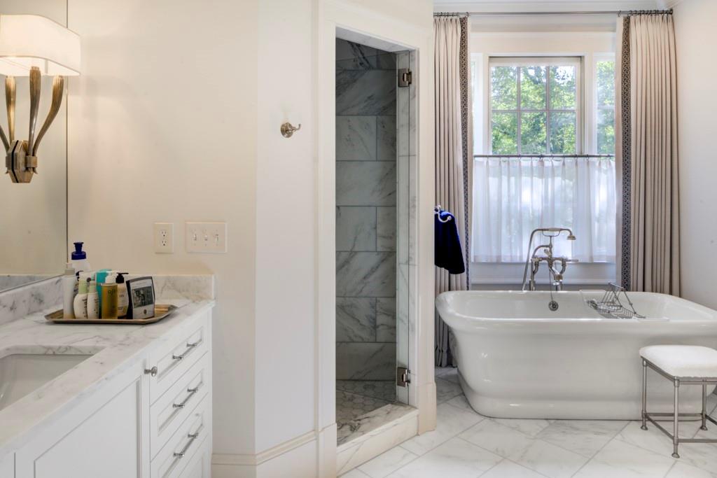 4700 Woodvale Drive, Sandy Springs, Georgia 30327, 5 Bedrooms Bedrooms, ,5 BathroomsBathrooms,Residential,Sold,4700 Woodvale Drive,7243711
