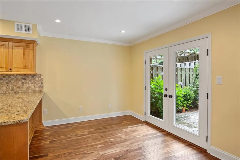 415 The North Chace Unit 415, Sandy Springs, Georgia 30328, 3 Bedrooms Bedrooms, ,2 BathroomsBathrooms,Residential,Sold,415 The North Chace Unit 415,6925234