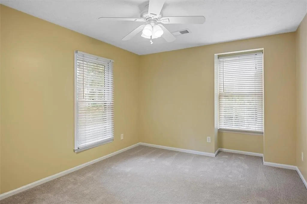 415 The North Chace Unit 415, Sandy Springs, Georgia 30328, 3 Bedrooms Bedrooms, ,2 BathroomsBathrooms,Residential,Sold,415 The North Chace Unit 415,6925234