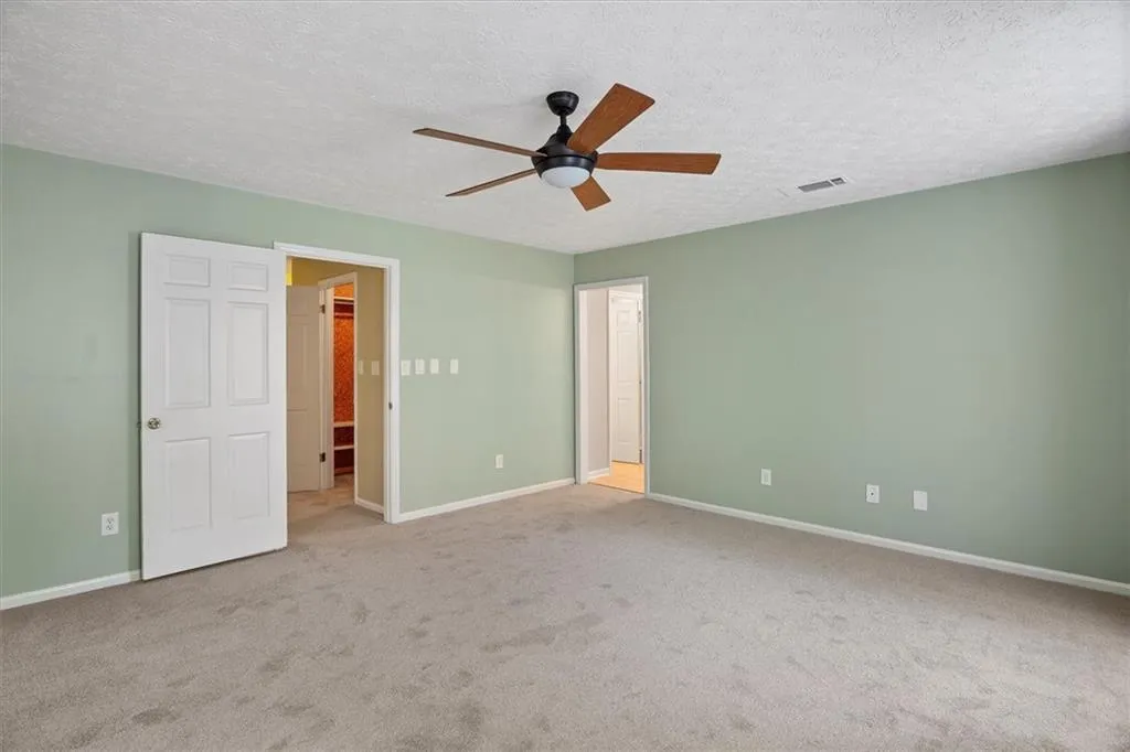 415 The North Chace Unit 415, Sandy Springs, Georgia 30328, 3 Bedrooms Bedrooms, ,2 BathroomsBathrooms,Residential,Sold,415 The North Chace Unit 415,6925234
