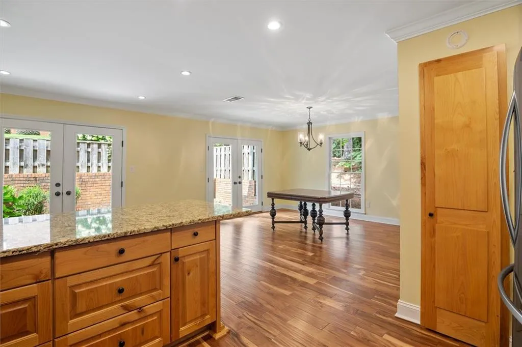415 The North Chace Unit 415, Sandy Springs, Georgia 30328, 3 Bedrooms Bedrooms, ,2 BathroomsBathrooms,Residential,Sold,415 The North Chace Unit 415,6925234