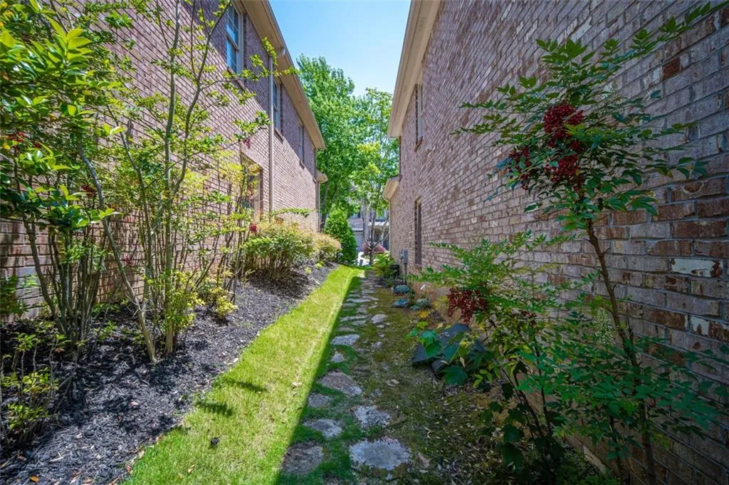 415 Wembley Circle, Atlanta, Georgia 30328, 4 Bedrooms Bedrooms, ,3 BathroomsBathrooms,Residential,Sold,415 Wembley Circle,6887919