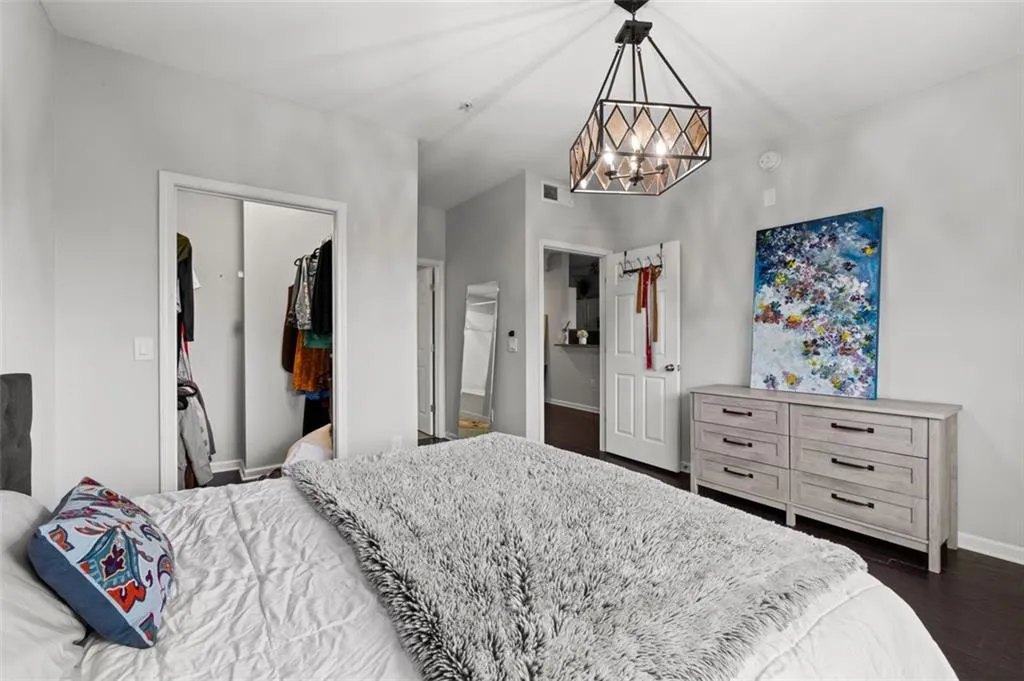 2700 Pine Tree Road Ne Unit 1211, Atlanta, Georgia 30324, 1 Bedroom Bedrooms, ,1 BathroomBathrooms,Residential,For Sale,2700 Pine Tree Road Ne Unit 1211,7543191