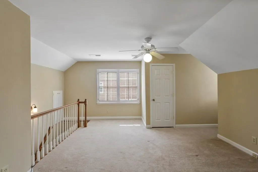 6915 Hunters Knoll, Sandy Springs, Georgia 30328, 4 Bedrooms Bedrooms, ,3 BathroomsBathrooms,Residential,Sold,6915 Hunters Knoll,6623794