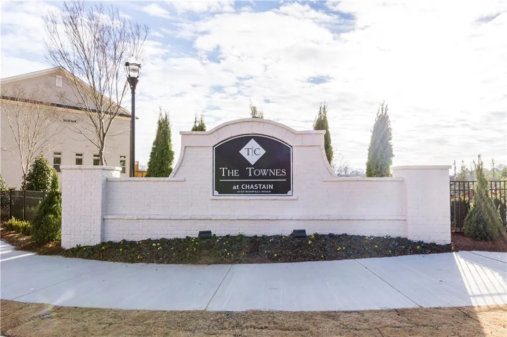 4123 Township Parkway, Atlanta, Georgia 30342, 3 Bedrooms Bedrooms, ,3 BathroomsBathrooms,Residential,Sold,4123 Township Parkway,5906887