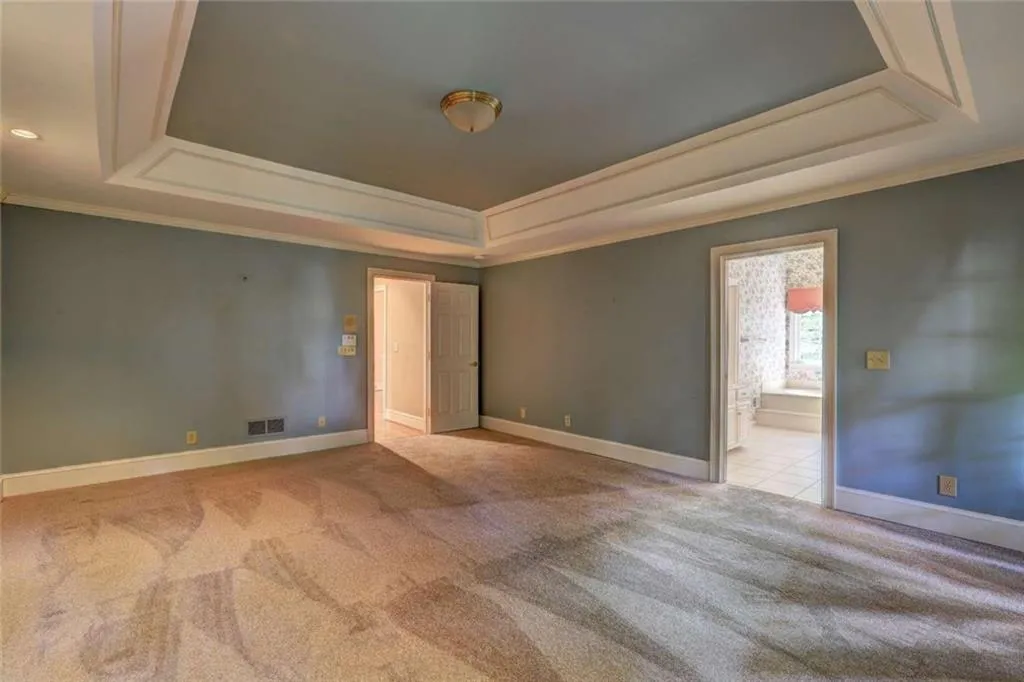 2940 Coles Way, Sandy Springs, Georgia 30350, 6 Bedrooms Bedrooms, ,4 BathroomsBathrooms,Residential,Sold,2940 Coles Way,7087343