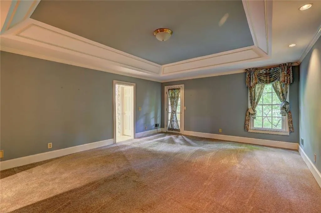 2940 Coles Way, Sandy Springs, Georgia 30350, 6 Bedrooms Bedrooms, ,4 BathroomsBathrooms,Residential,Sold,2940 Coles Way,7087343