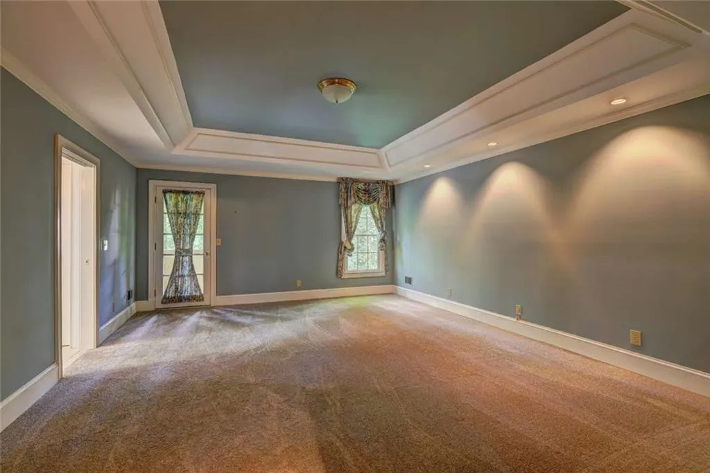 2940 Coles Way, Sandy Springs, Georgia 30350, 6 Bedrooms Bedrooms, ,4 BathroomsBathrooms,Residential,Sold,2940 Coles Way,7087343