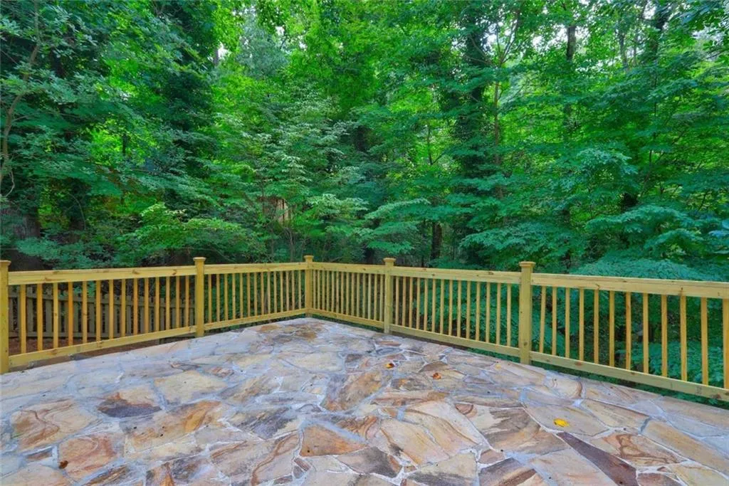 2940 Coles Way, Sandy Springs, Georgia 30350, 6 Bedrooms Bedrooms, ,4 BathroomsBathrooms,Residential,Sold,2940 Coles Way,7087343