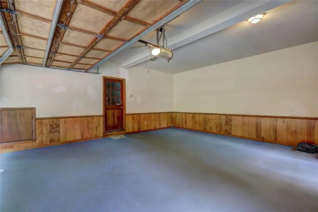 2940 Coles Way, Sandy Springs, Georgia 30350, 6 Bedrooms Bedrooms, ,4 BathroomsBathrooms,Residential,Sold,2940 Coles Way,7087343