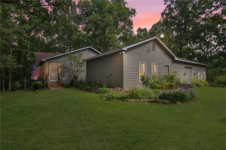 585 Lee Drive, Acworth, Georgia 30102