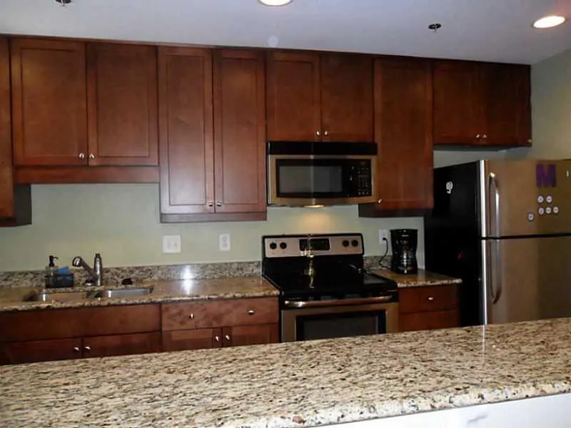 125 North River Drive Unit B, Atlanta, Georgia 30350, 2 Bedrooms Bedrooms, ,2 BathroomsBathrooms,Residential,Sold,125 North River Drive Unit B,5172694