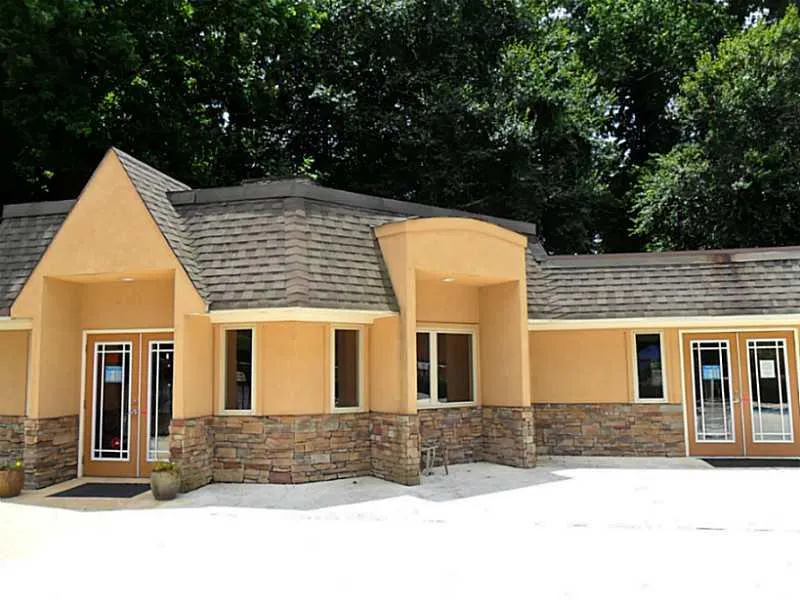 125 North River Drive Unit B, Atlanta, Georgia 30350, 2 Bedrooms Bedrooms, ,2 BathroomsBathrooms,Residential,Sold,125 North River Drive Unit B,5172694