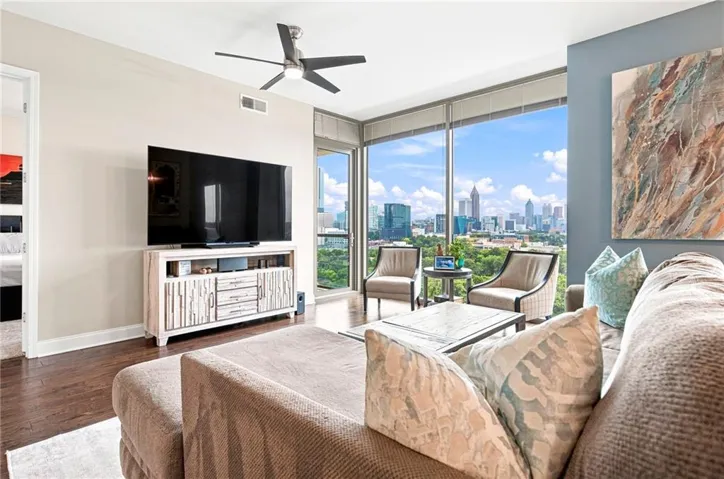 270 17th Street Nw Unit 1803, Atlanta, Georgia 30363