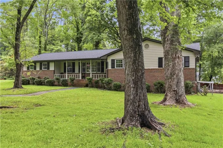 420 Creekview Court, Marietta, Georgia 30064