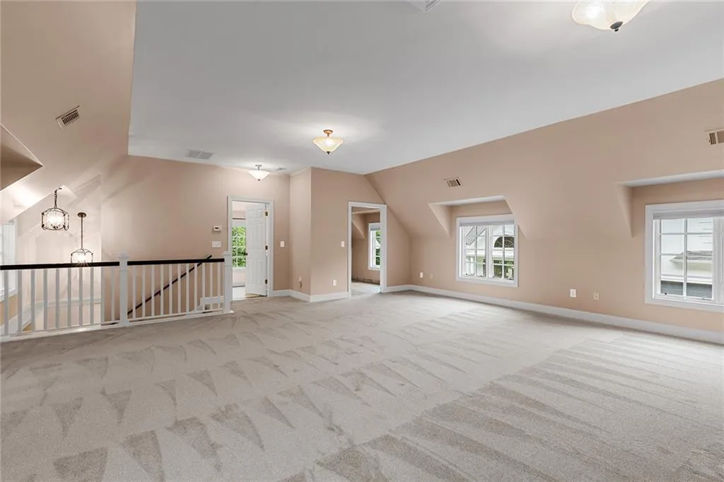 5760 Powers Ferry Road, Sandy Springs, Georgia 30327, 5 Bedrooms Bedrooms, ,4 BathroomsBathrooms,Residential,Sold,5760 Powers Ferry Road,7110893